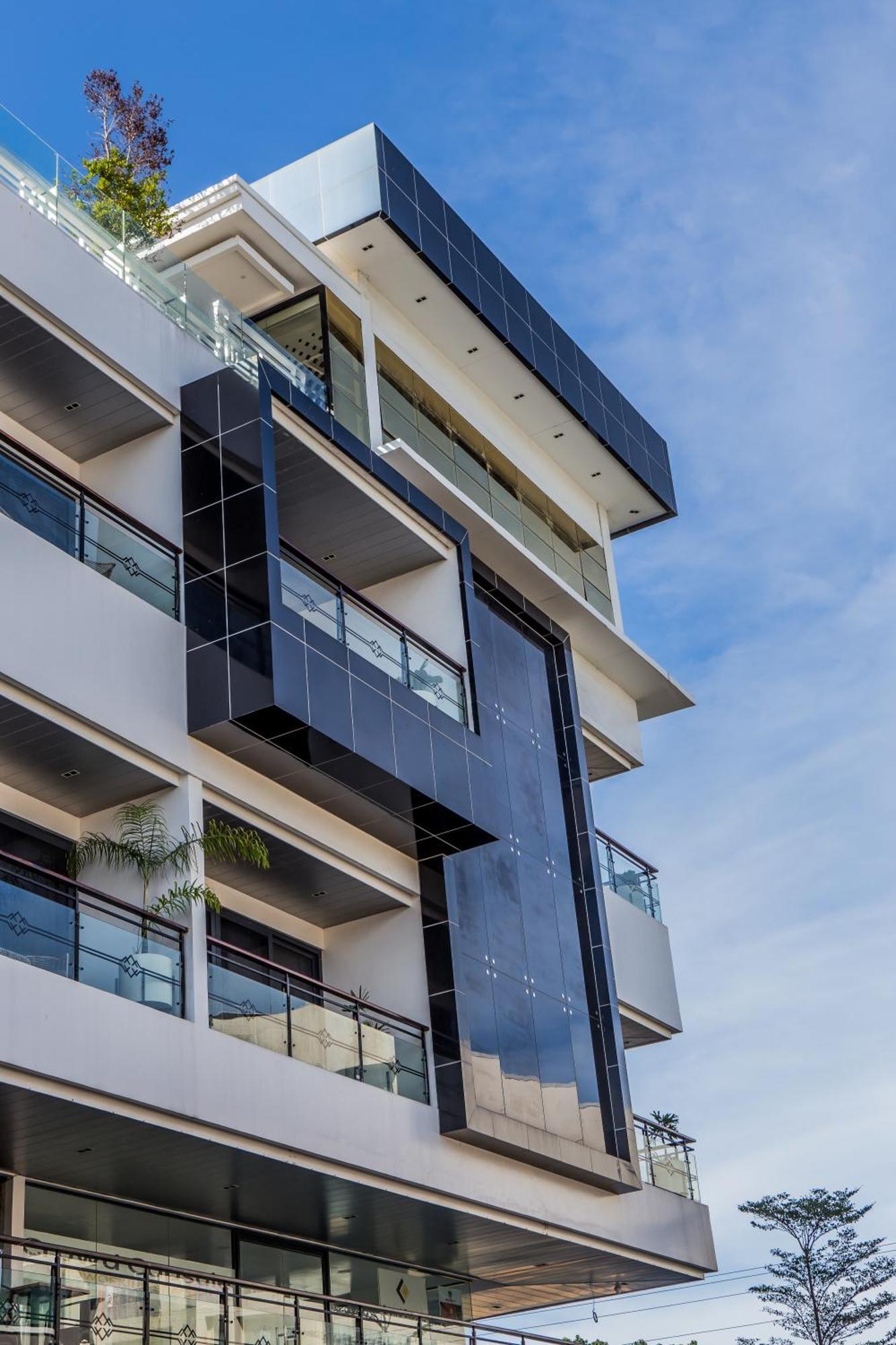 Stonehill Suites Bacolod Exterior foto